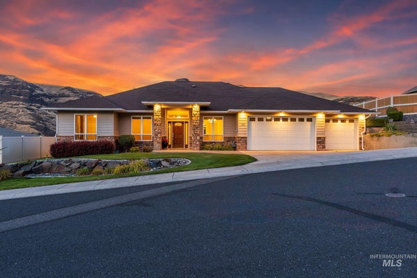 33 RIVERPOINT DR, ASOTIN, WA 99402 - Image b4c02b4eeac97a8ebf1dc99db3ac4fca/3792477963
