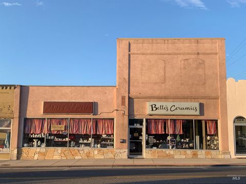 Photo of 114 Broadway Ave N, Buhl, ID 83316 (MLS # 98954886)