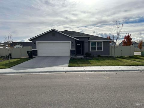 Photo of 515 W Screech Owl Dr, Kuna, ID 83634 (MLS # 98966926)