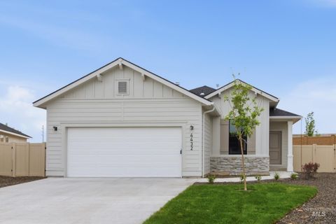 Photo of 4432 N Alameda Creek Ave, Meridian, ID 83646 (MLS # 98984750)