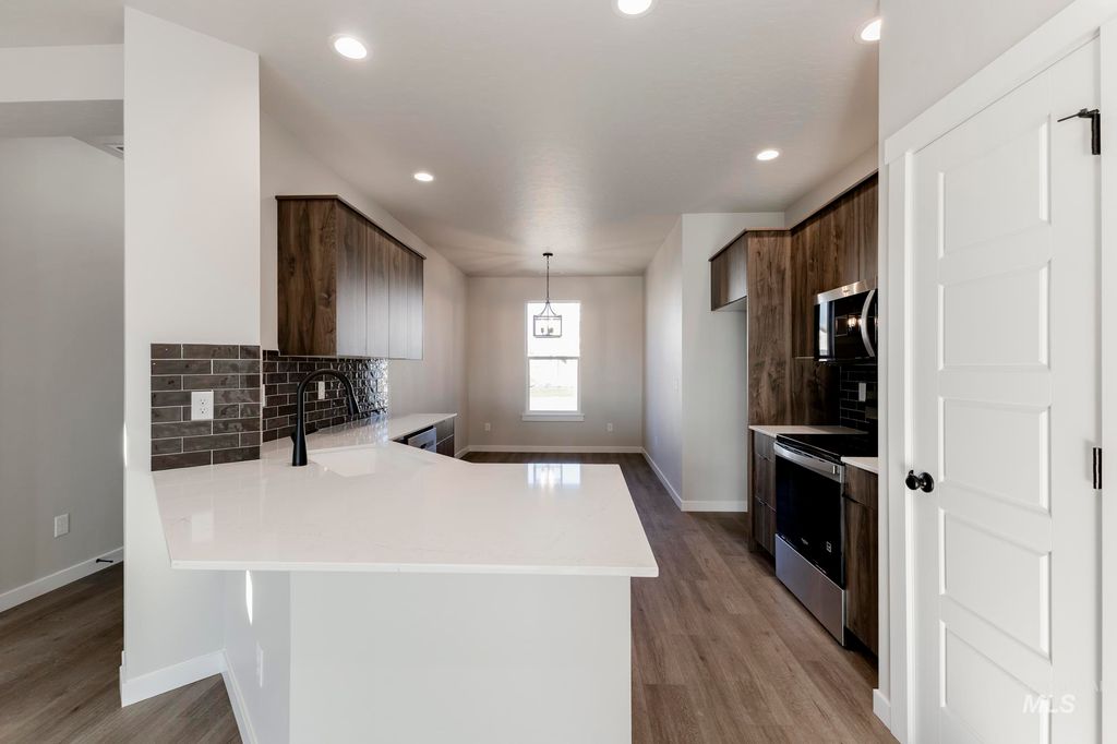 Photo of 4432 N Alameda Creek Ave, Meridian, ID 83646 (MLS # 98984750)