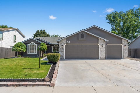 Photo of 94 S Greenscape Lane, Nampa, ID 83687 (MLS # 98986986)