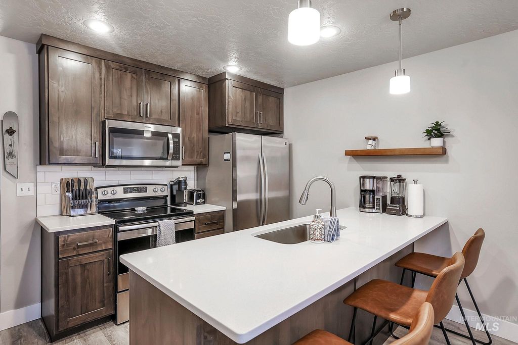 Photo of 104 Broken Pine Ln, McCall, ID 83638 (MLS # 98977040)