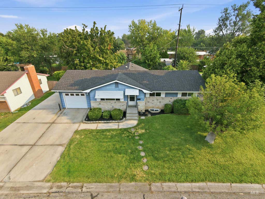 Photo of 3820 W Pasadena Drive, Boise, ID 83705 (MLS # 98996766)