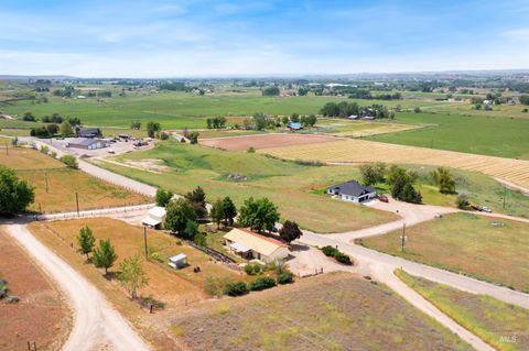 Photo of 12184 Hill Rd, Payette, ID 83616 (MLS # 98985887)