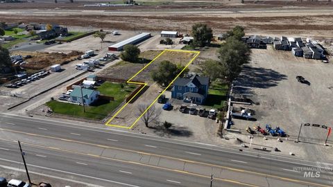 Photo of 1063 SW 30th St, Ontario, OR 97914 (MLS # 98965000)