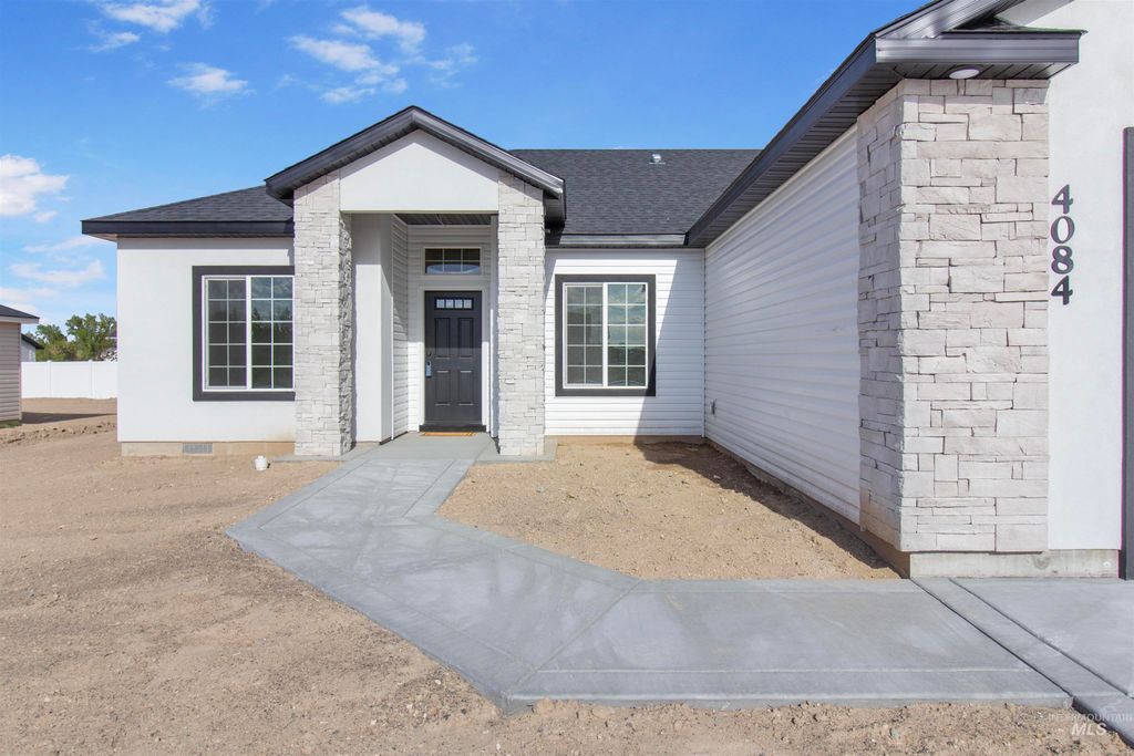 Photo of 4084 Williams, Buhl, ID 83316 (MLS # 98984073)