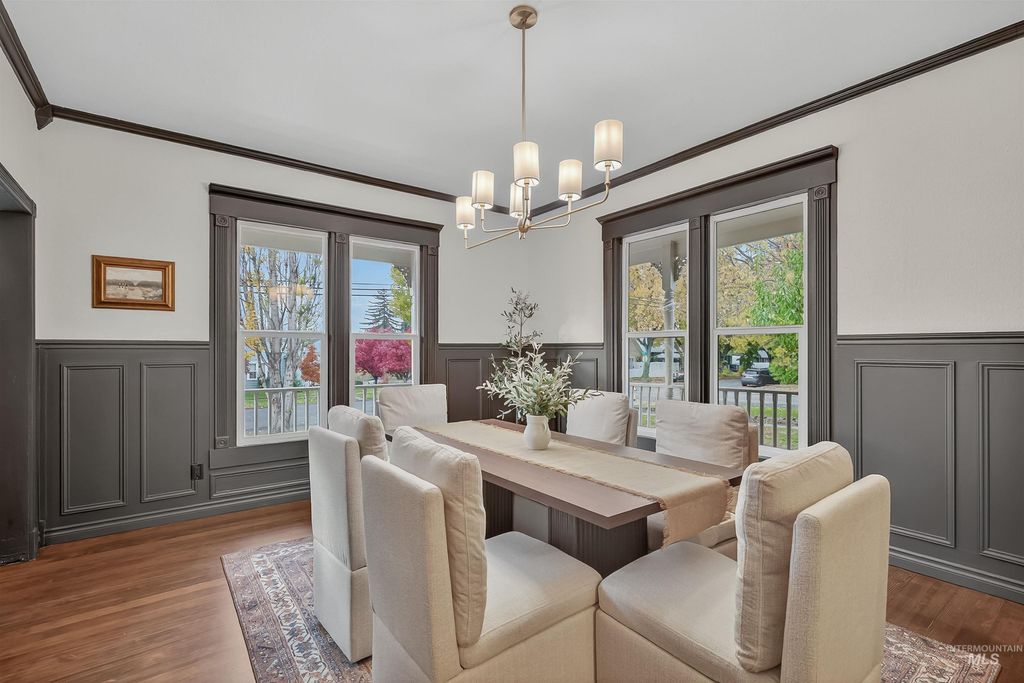 Photo of 302 7th Ave, Lewiston, ID 83501 (MLS # 98966972)