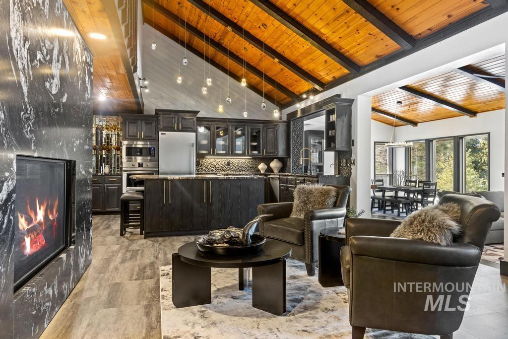 1717 Pine Lakes Ranch Dr