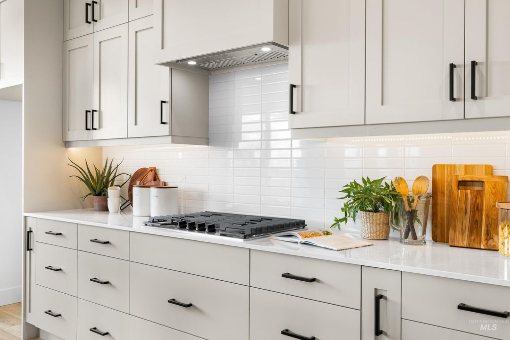 Photo of 8151 Granite Ridge, Boise, ID 83716 (MLS # 98971356)