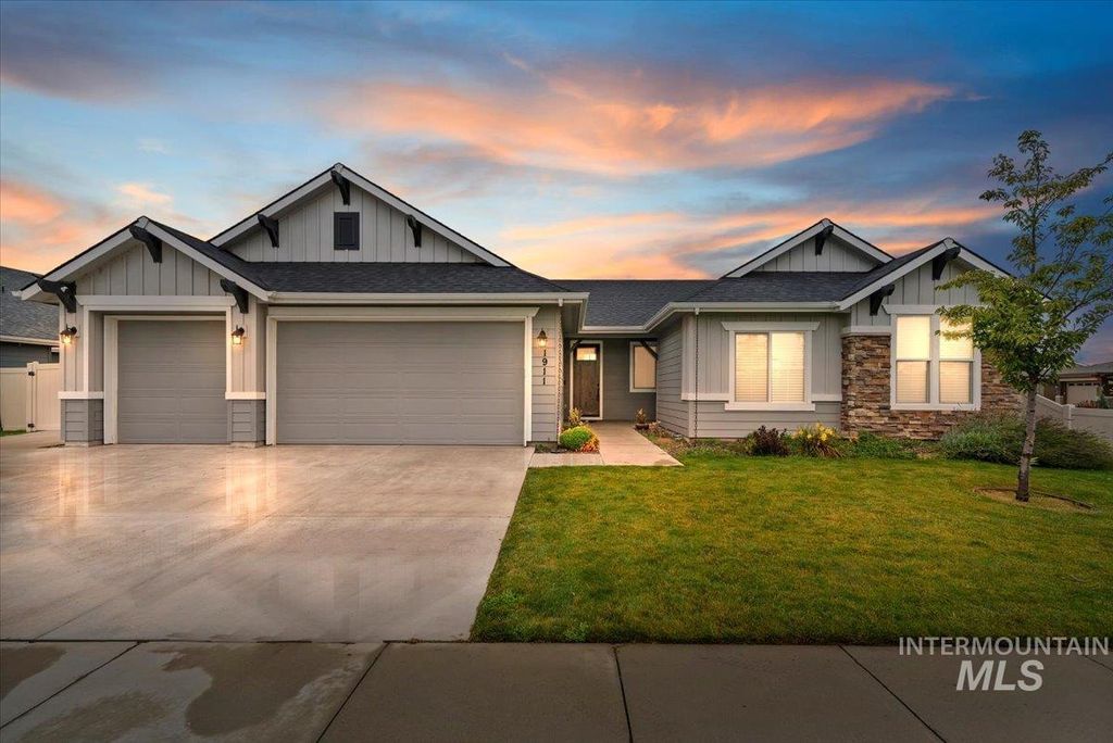Photo of 1911 N Siltstone Way, Kuna, ID 83634 (MLS # 98963863)