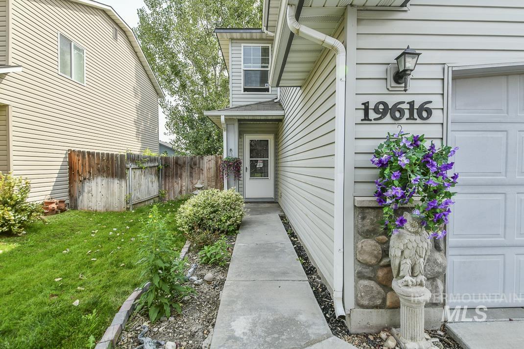 19616 Commonwealth Avenue