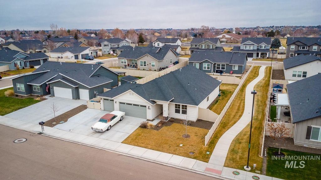 Photo of 11309 W Viola St, Nampa, ID 83651 (MLS # 98972428)