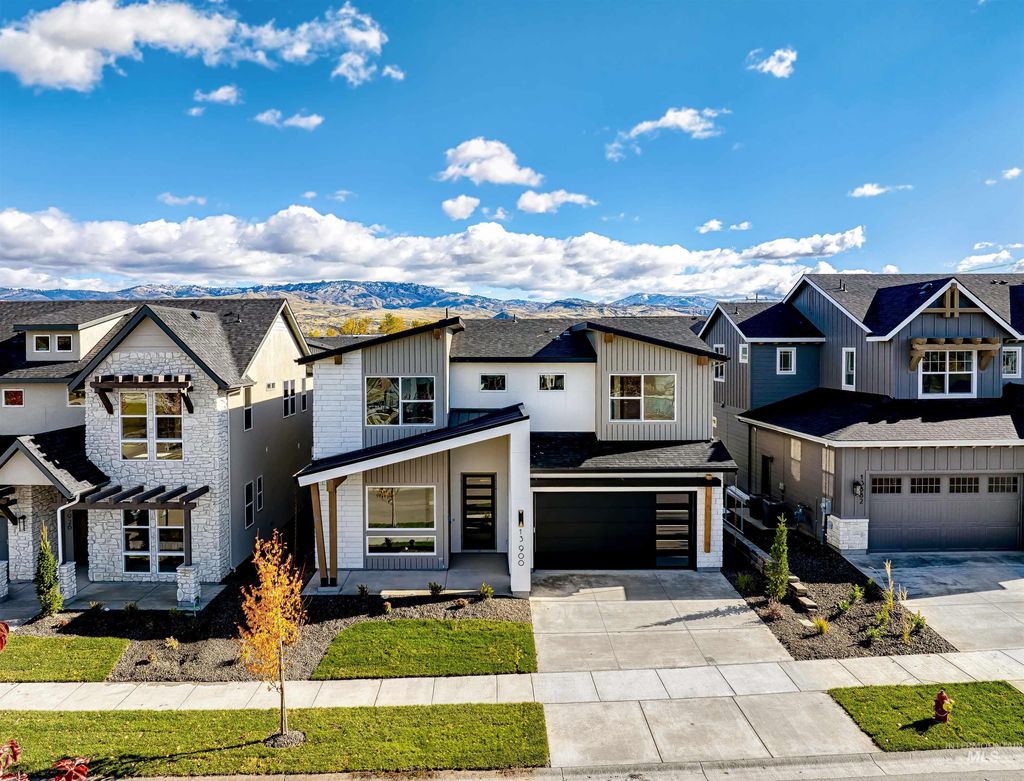 Photo of 9127 W River Otter Dr, Boise, ID 83714 (MLS # 98972650)