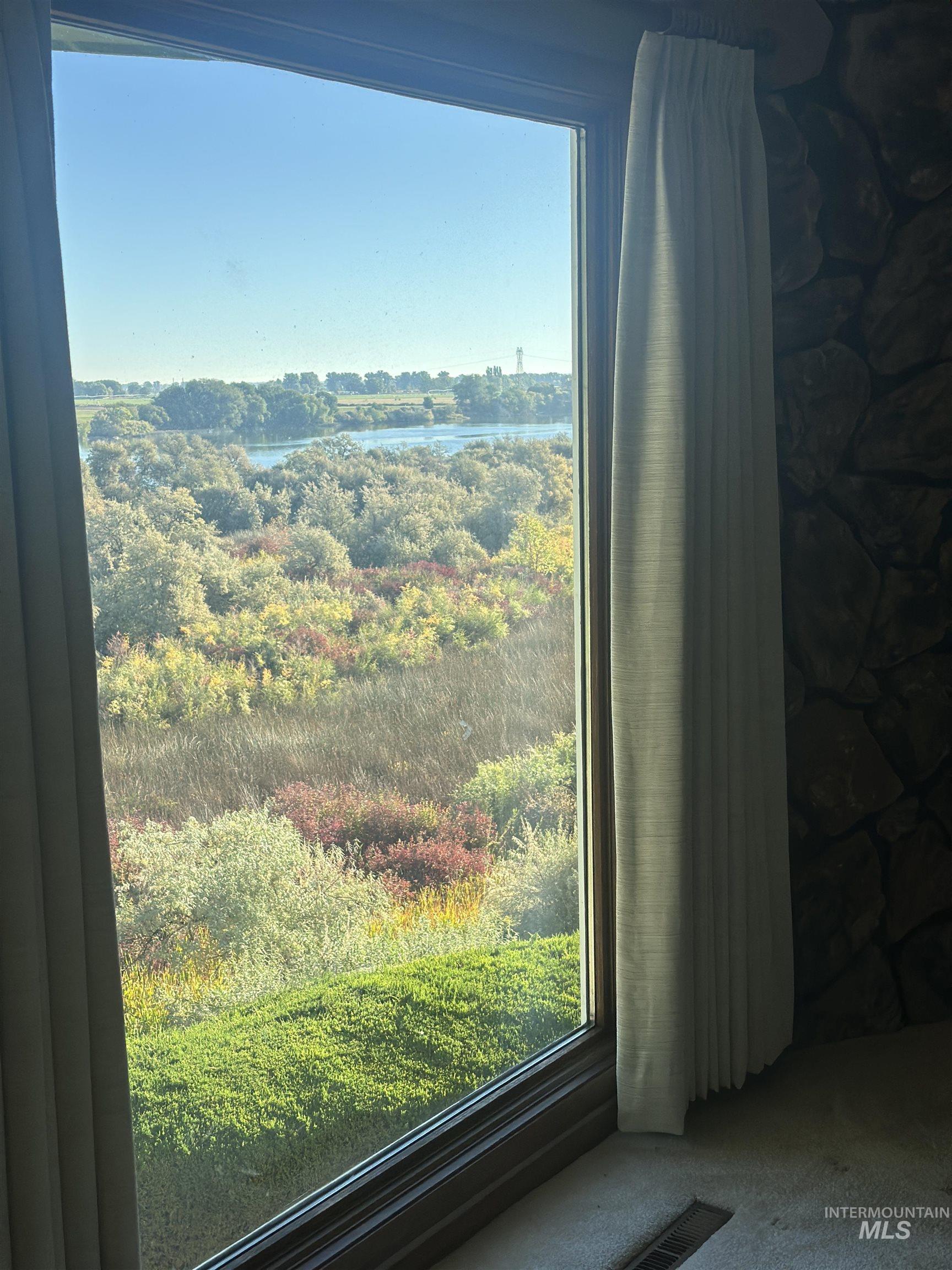 Detailed view of nearby water