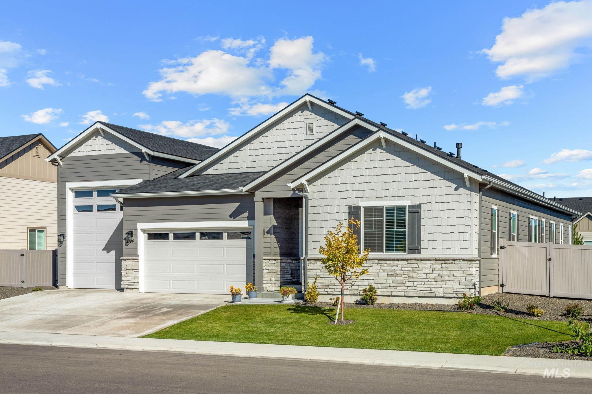 2194 N Mountain Vista Ave
