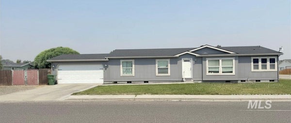 100 ELLSWORTH ST, VALE, OR 97918 - Image b59fb7fa4d1c1815e916a09eacf0486d/3784853147