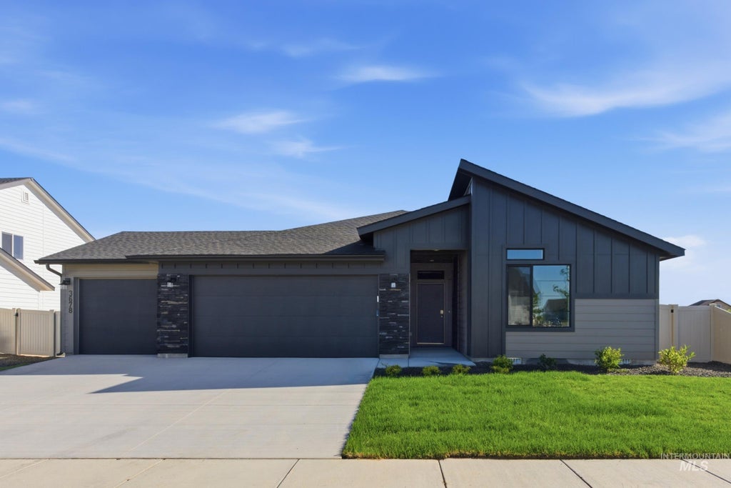 Photo of 4506 S Fort George Ave, Nampa, ID 83686 (MLS # 99005008)