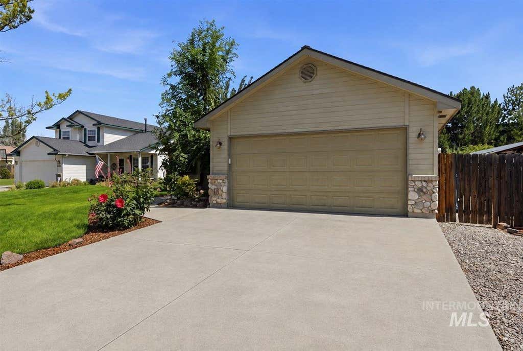 Photo of 7766 Arlington Dr, Nampa, ID 83687 (MLS # 98998845)