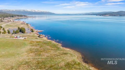 Photo of 44 Pats Lane, Cascade, ID 83611 (MLS # 98981749)