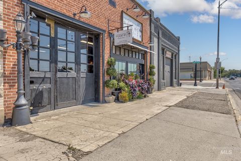 Photo of 6 N 7th, Payette, ID 83661 (MLS # 98966571)