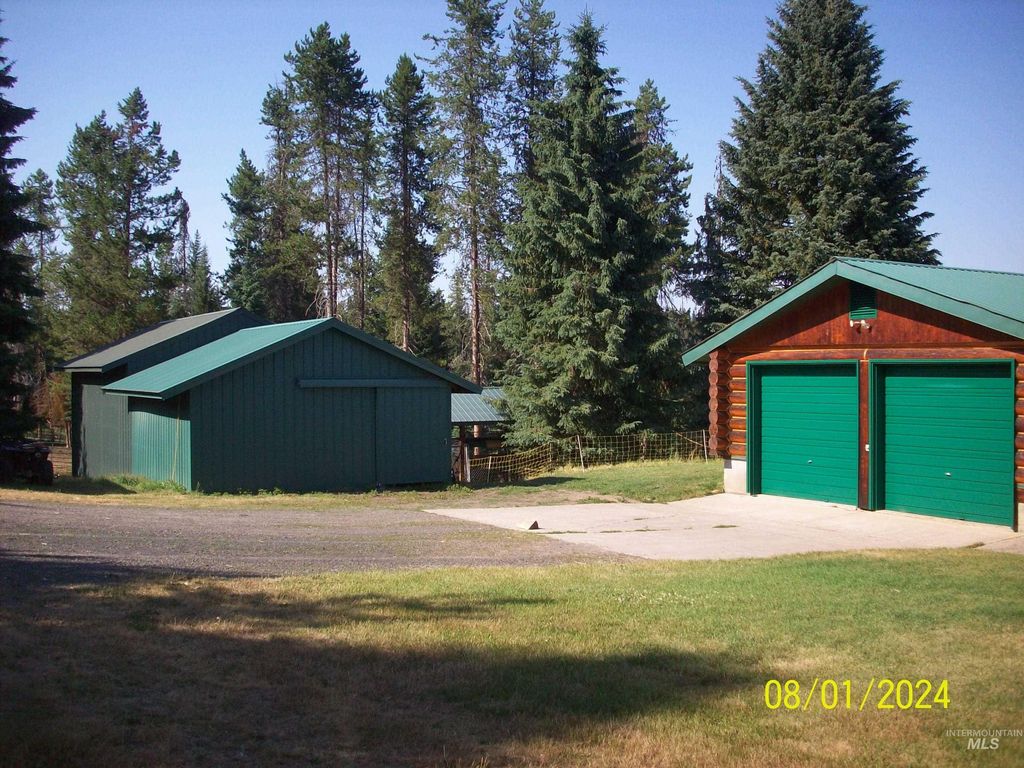 Photo of 1050 Maxwell Lane, Elk City, ID 83525 (MLS # 98916894)
