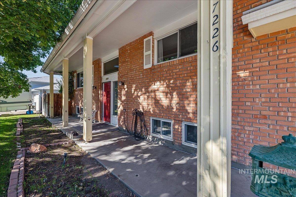 7226 W Cedarwood Dr.
