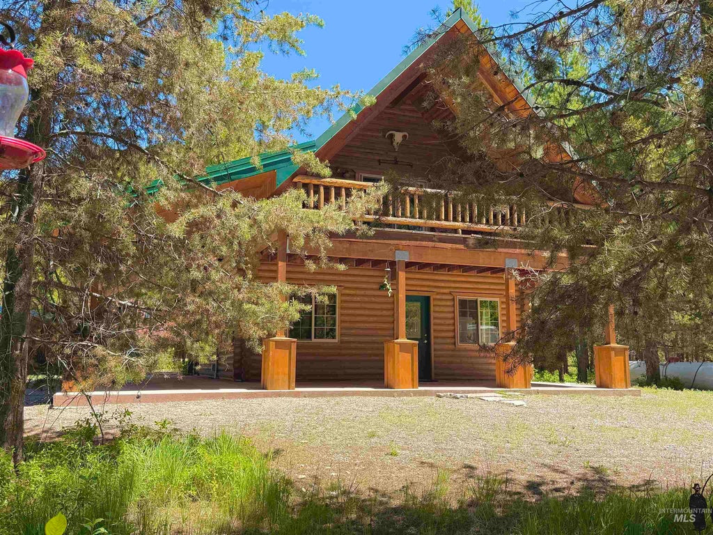 Photo of 2049 Fleck Summit Rd, Fairfield, ID 83327 (MLS # 98991021)