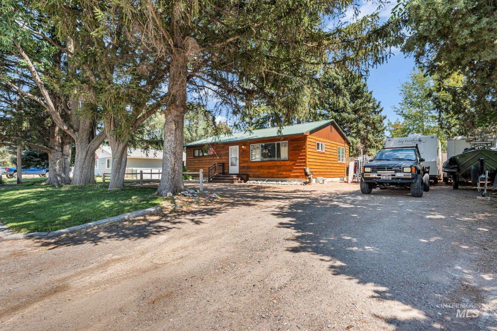Photo of 936 S Fillmore St, Jerome, ID 83338 (MLS # 99001437)