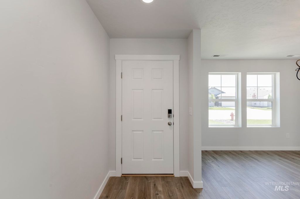 Photo of 3771 E Syracuse St, Nampa, ID 83686 (MLS # 98972129)