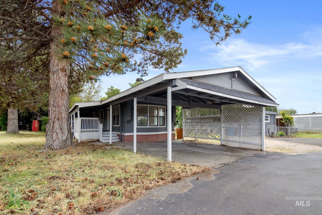 Photo of 1410 W Flamingo Avenue #108 Ave, Nampa, ID 83651 (MLS # 99002906)