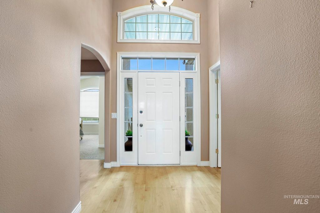 Photo of 389 Greenbrier Dr, Heyburn, ID 83336 (MLS # 98983321)