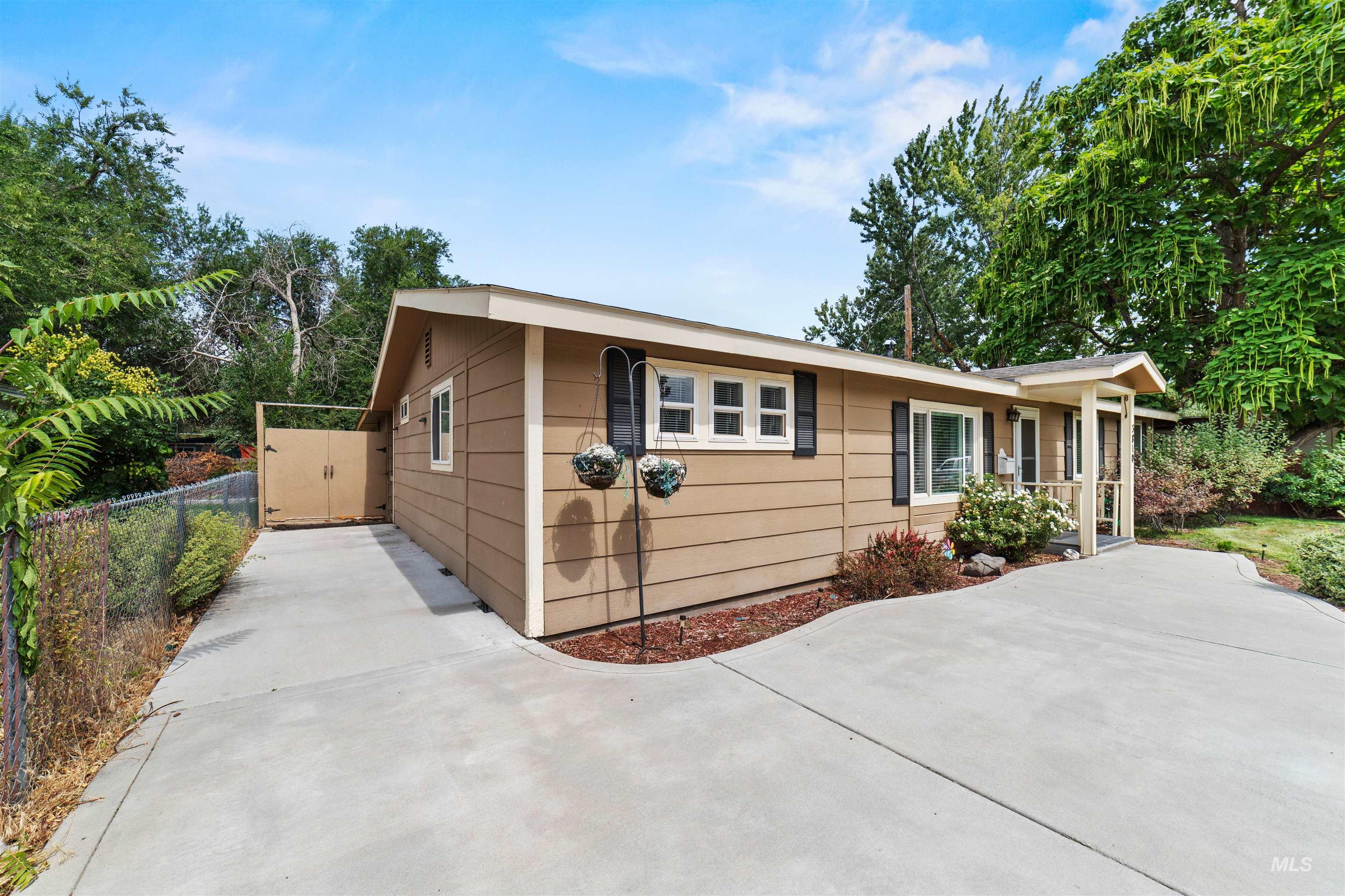 3810 W Targee Street