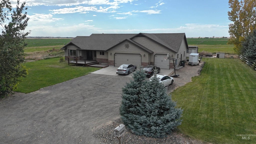 Photo of 1435 South 2000 East, Gooding, ID 83330 (MLS # 99003597)