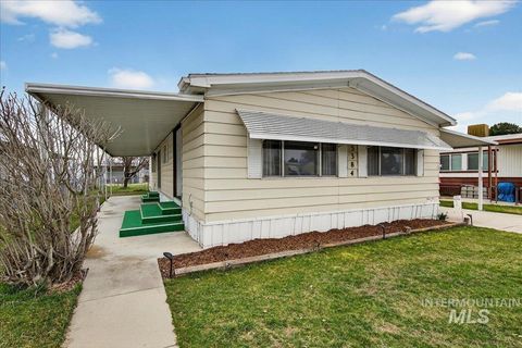 Photo of 5384 N Glencrest Ln, Boise, ID 83714 (MLS # 98977915)