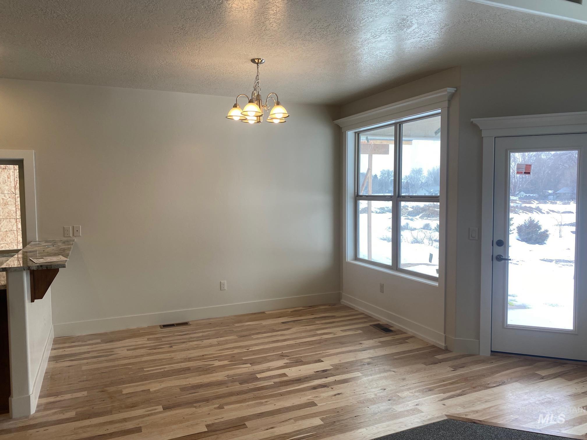 2516 E Hidden Creek Street