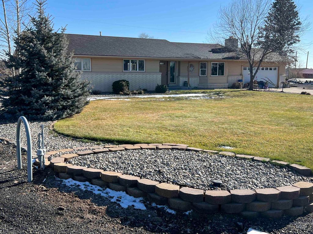 Photo of 298 S 300 East, Jerome, ID 83300 (MLS # 98971885)