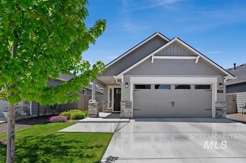 Photo of 3279 NW 12th Ave, Meridian, ID 83646 (MLS # 98985796)