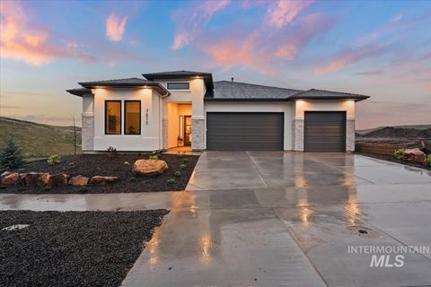 Photo of 7615 Brown Way, Eagle, ID 83629 (MLS # 98983273)