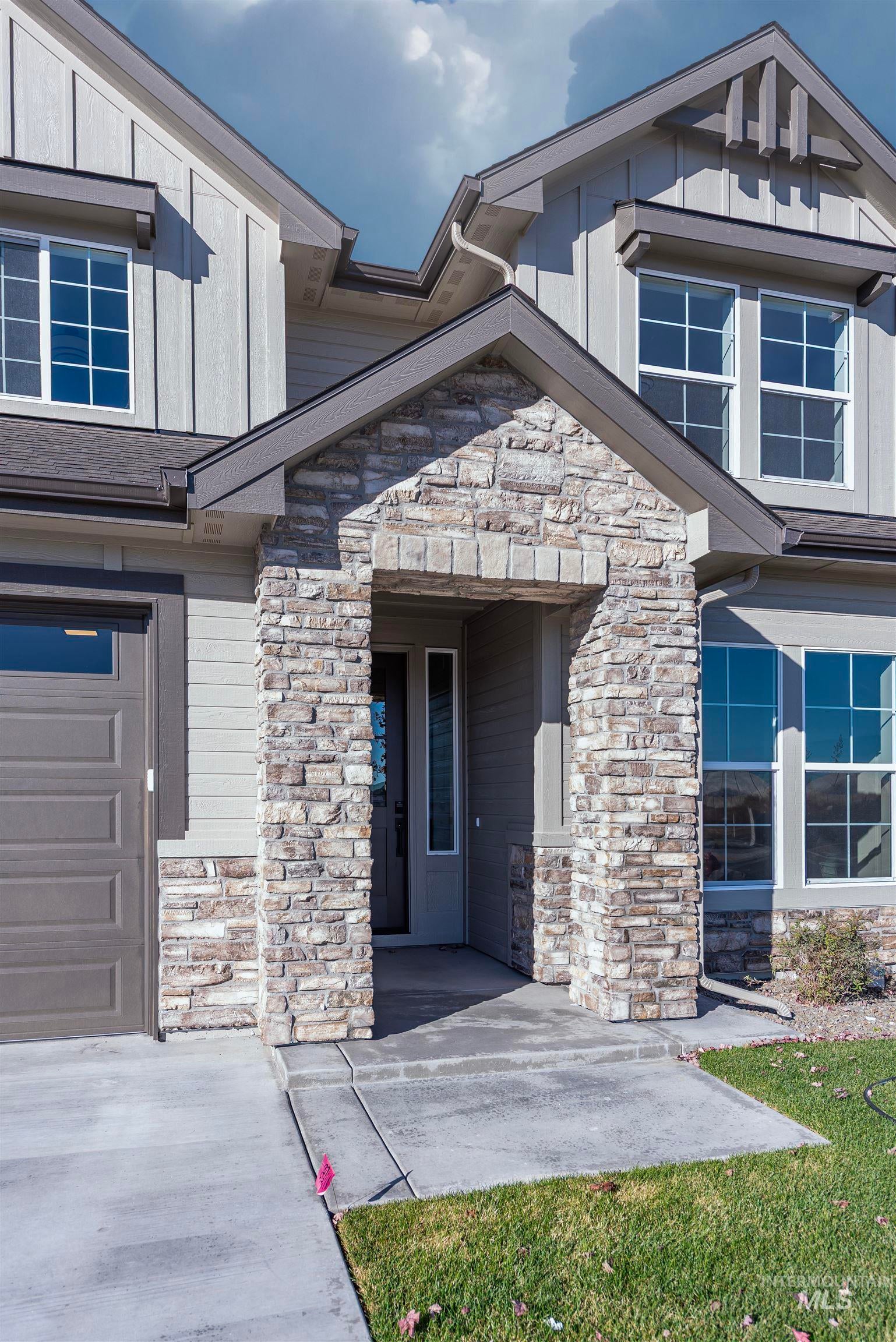 1500 E Rio Chico Dr.