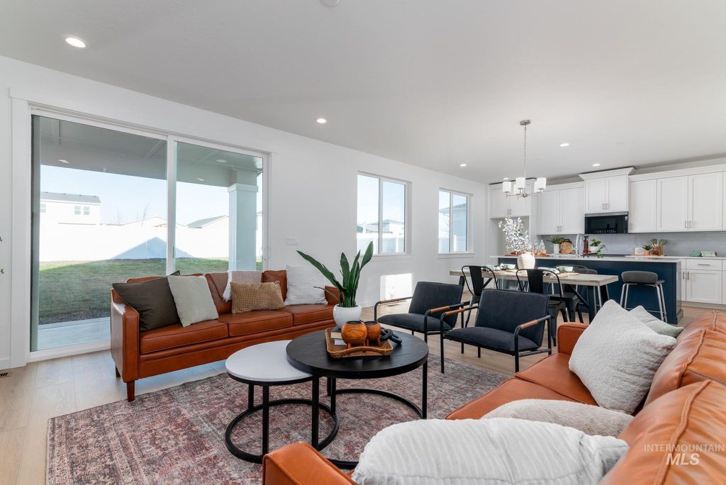 Photo of 8409 S Wavecrest Ave, Kuna, ID 83634 (MLS # 98974114)