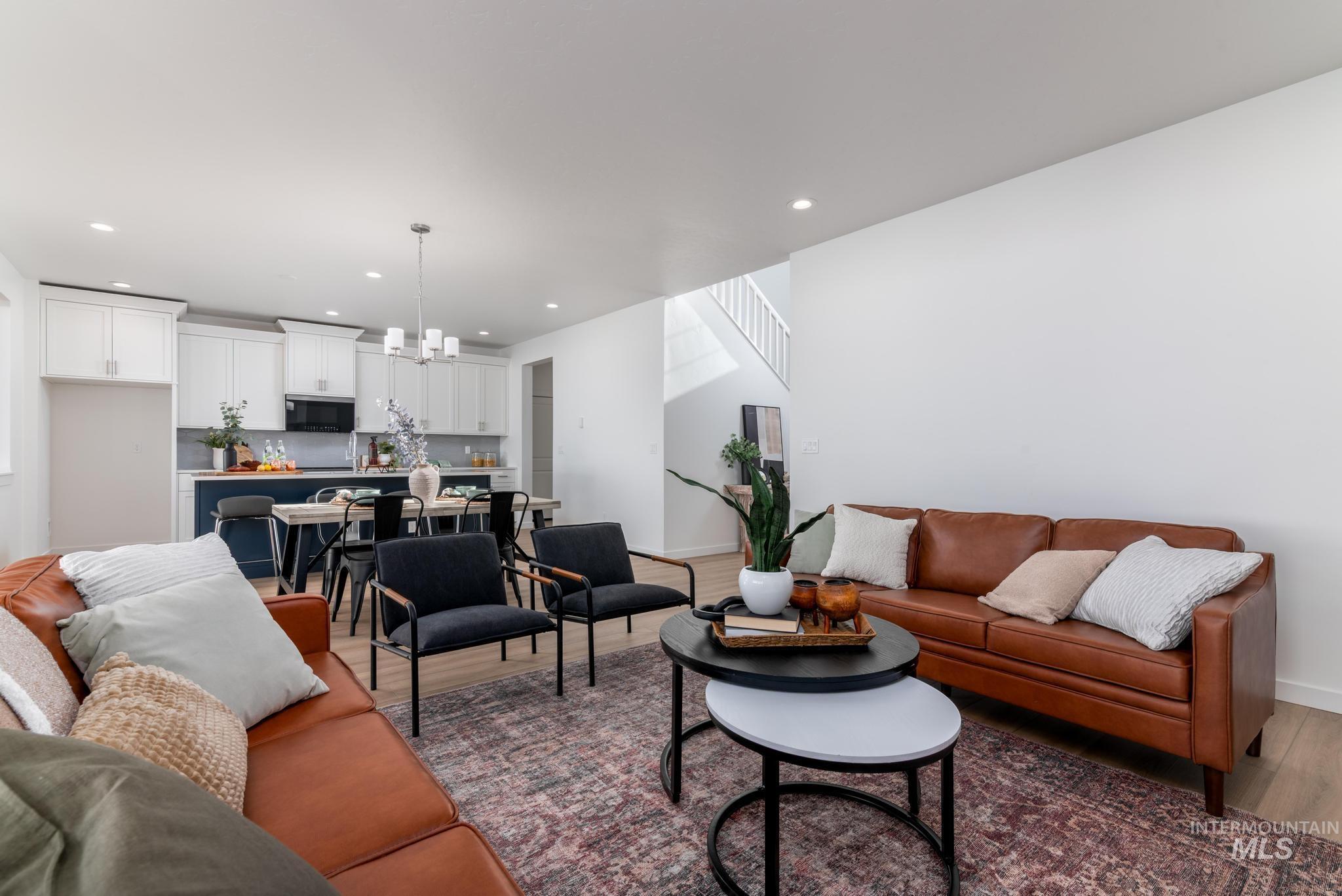 8409 S Wavecrest Ave