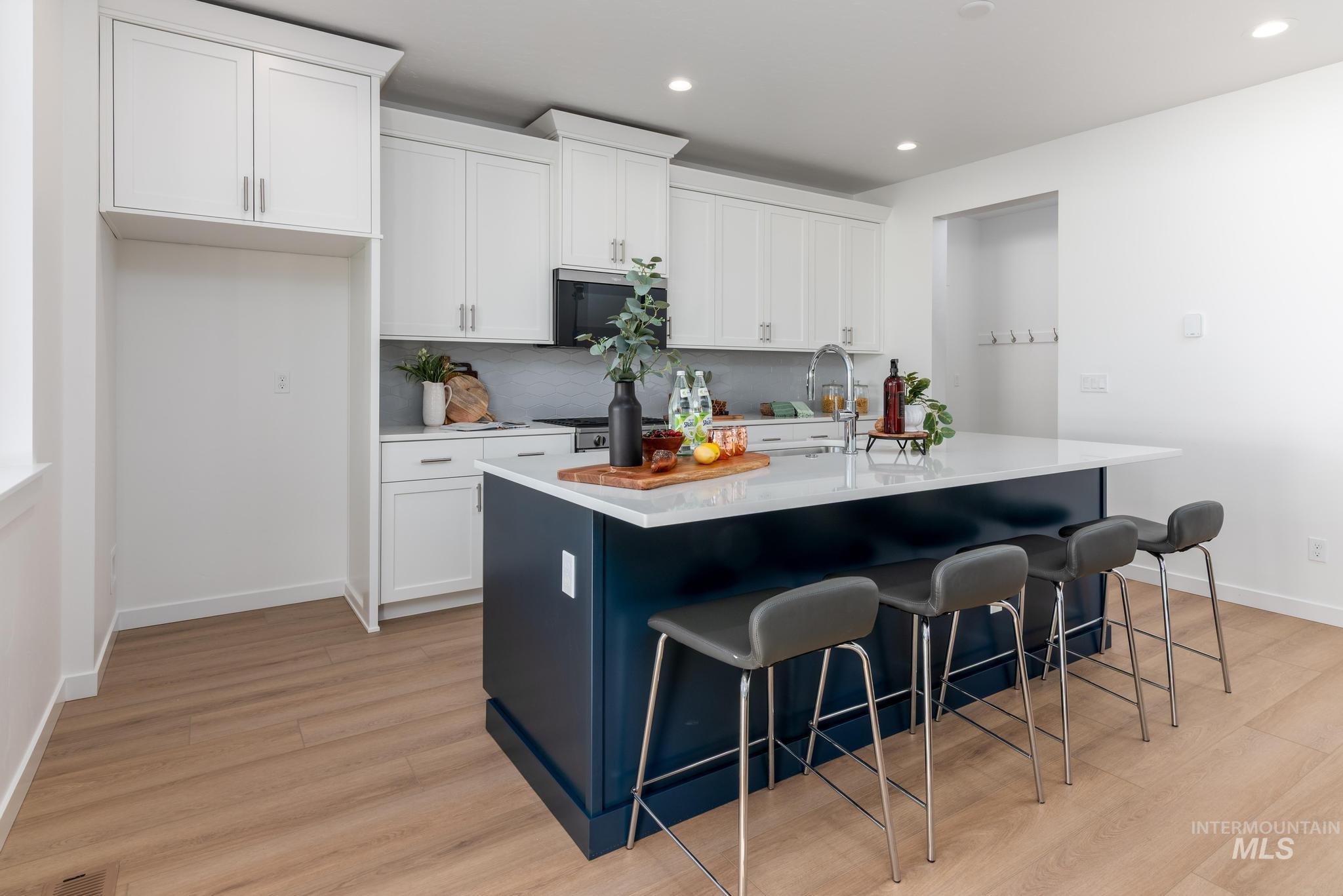 8409 S Wavecrest Ave