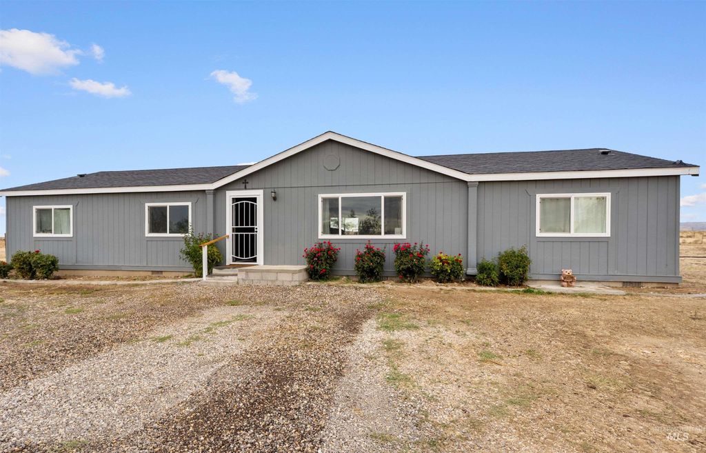 Photo of 11762 W Desert Duck Road, Mountain Home, ID 83647 (MLS # 98963798)