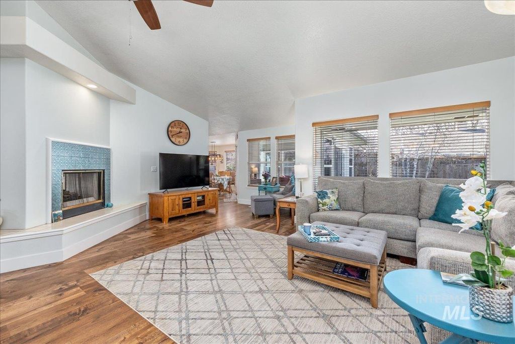 Photo of 6161 N Pintail Way, Garden City, ID 83714 (MLS # 98976549)