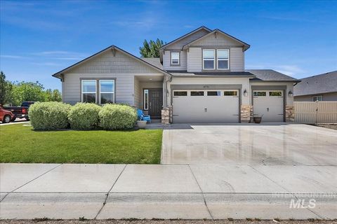 Photo of 3431 S Triple Crown Ave, Meridian, ID 83642 (MLS # 98990640)