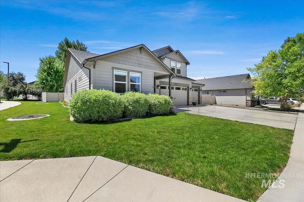 Photo of 3431 S Triple Crown Ave, Meridian, ID 83642 (MLS # 98990640)