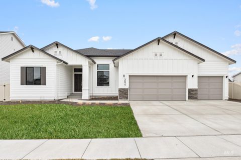 Photo of 3877 E Jamestown Dr, Nampa, ID 83686 (MLS # 98974371)
