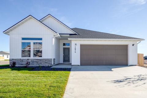 1074 Woods Bog Ave Middleton ID 83644