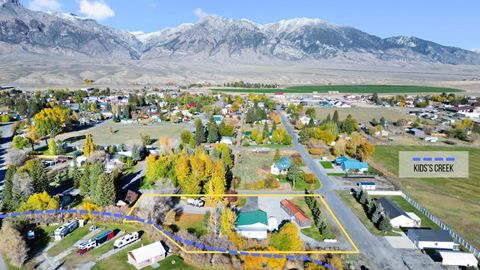 Photo of 107 Willow St, Mackay, ID 83251 (MLS # 98965936)